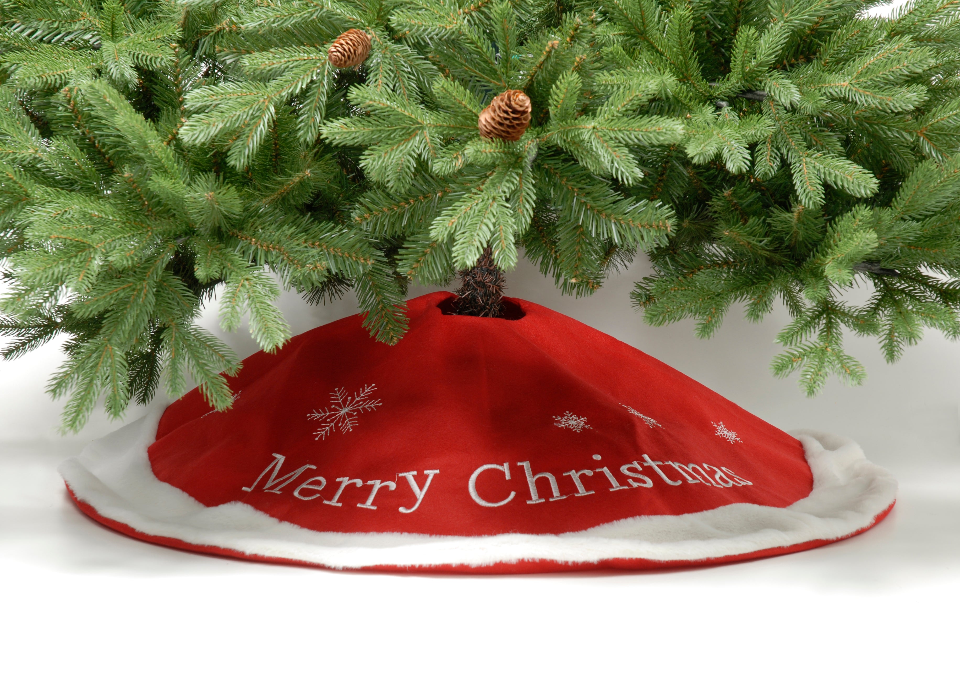 Merry Christmas Tree Skirt 100cm Pines and Needles Merry Christmas Tree Skirt